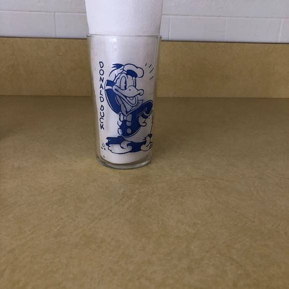 Walt Disney Set Of 5 Glasses - Picture 2 of 6